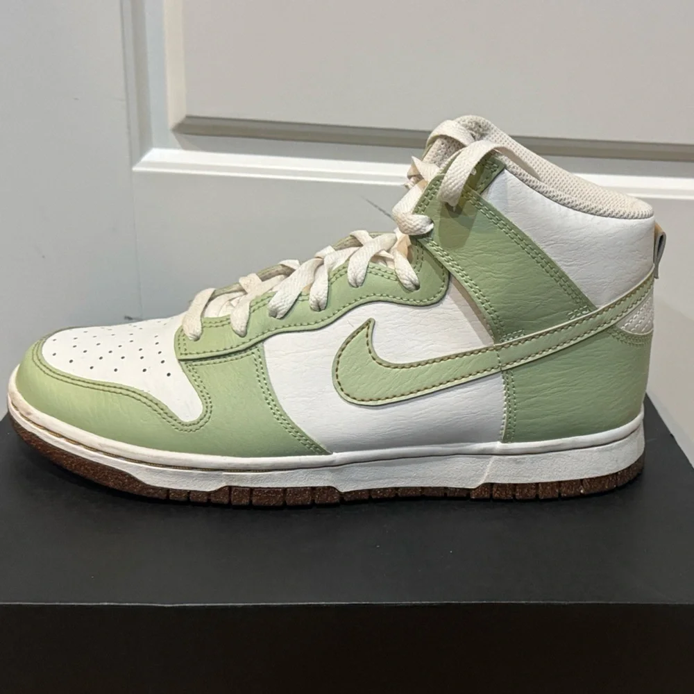 Nike Jordan Dunk High Retro SE - Picture 1 of 6